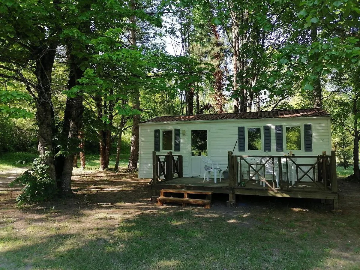 Camping L'Ondine De Provence La Motte-Chalancon Campsite