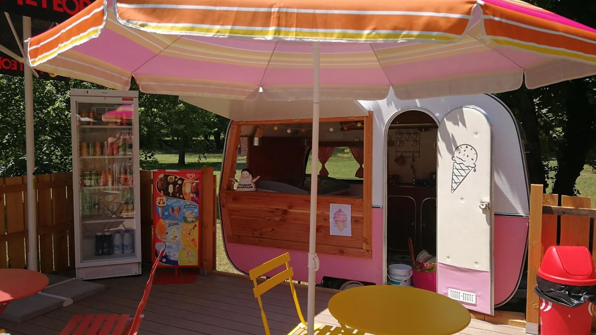 Camping L'Ondine De Provence La Motte-Chalancon