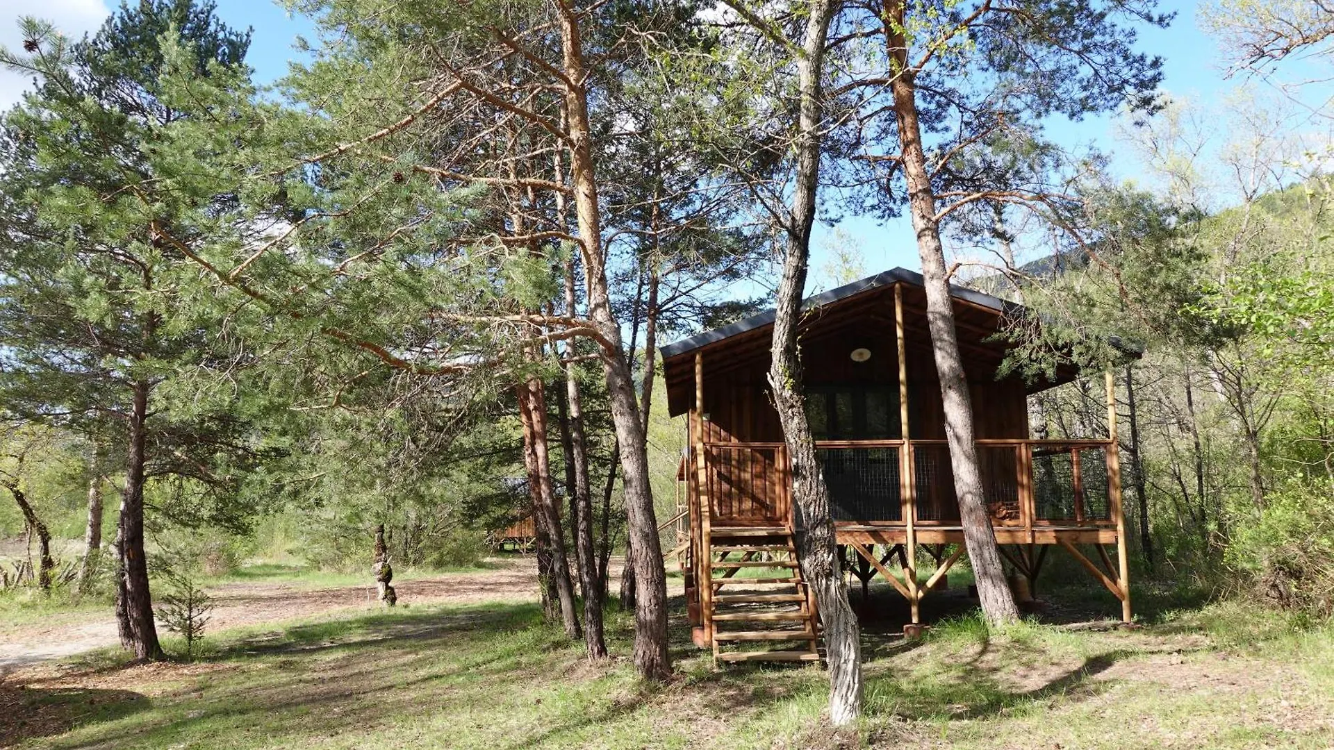 Campsite Camping L'Ondine De Provence La Motte-Chalancon France