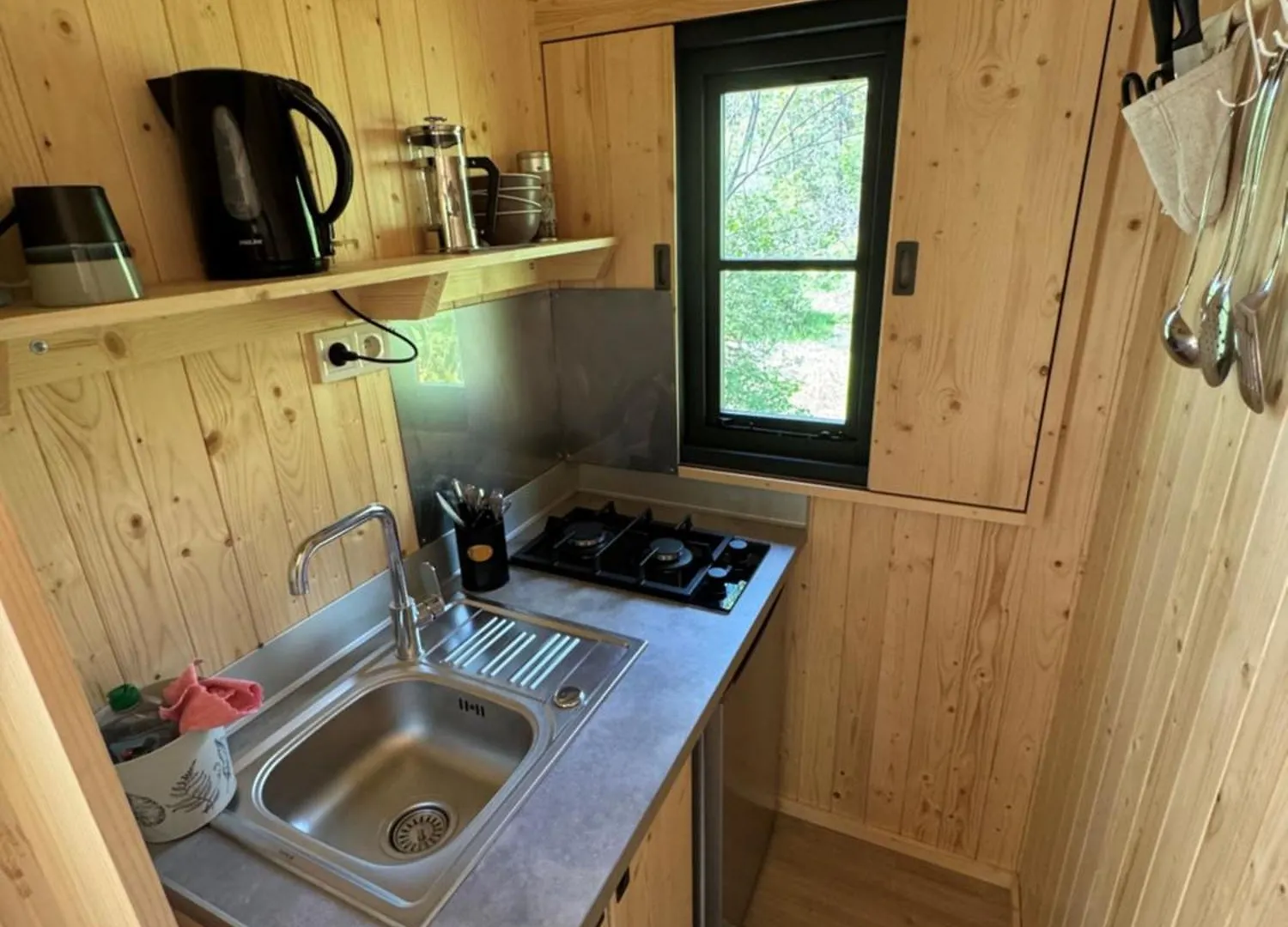 Camping L'Ondine De Provence La Motte-Chalancon 0*,